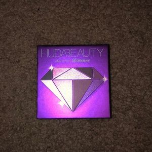 Huda Beauty Eyeshadow Pallet